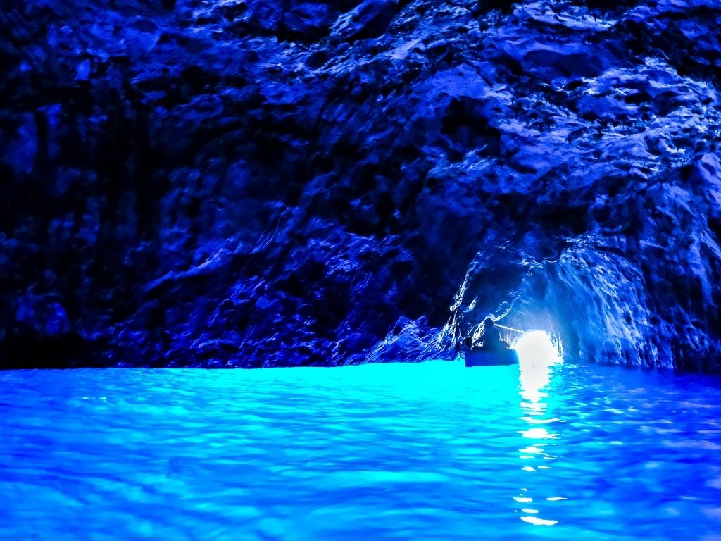 Boat Tour to Blue & Green Cave