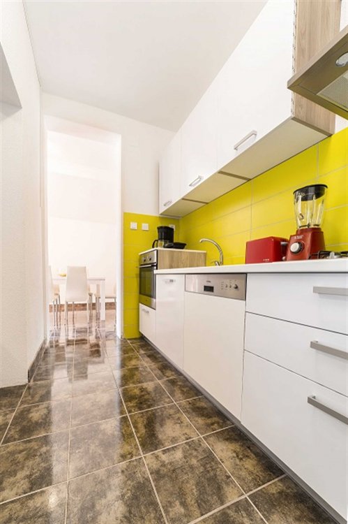 Marina 4+1 no.2 (1000-MVS)