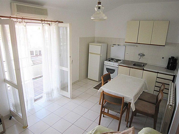 Smilja 2+1D (1005-RVS-A1)