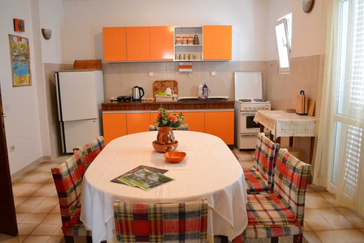 Celic A6+2 (1007-CVG)