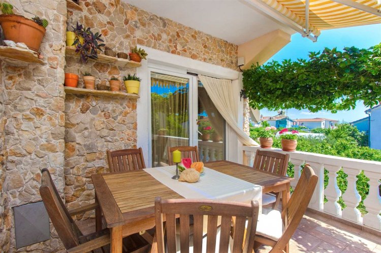 Nevo A4+2 no.2 (1009-MVF)