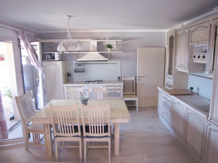 Reljic A4+2 (1016-DVR)