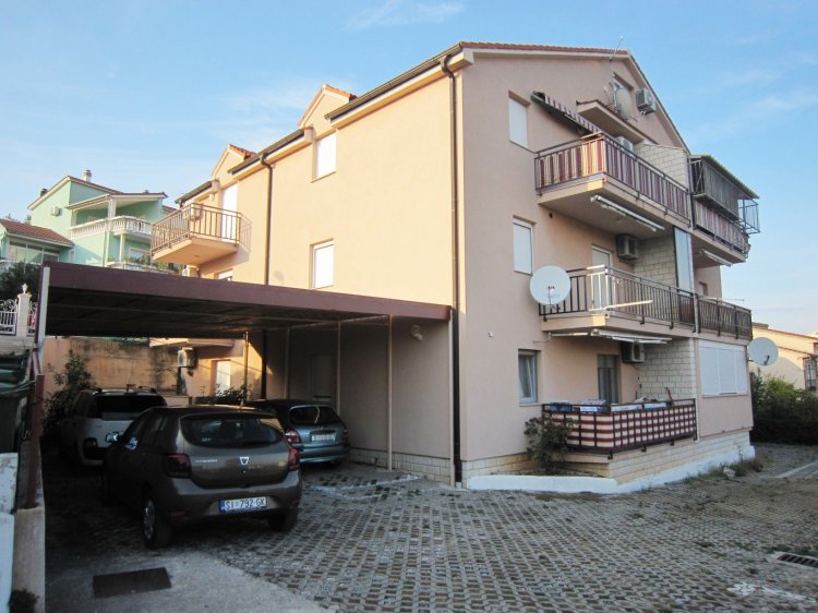 Reljic A4+2 (1016-DVR)