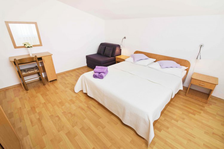 Crvelin A2+1 no.1 (4002-JMJC-A1)