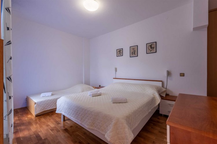 Zdena A4+1 no.2 (4003-ZMP-A2)