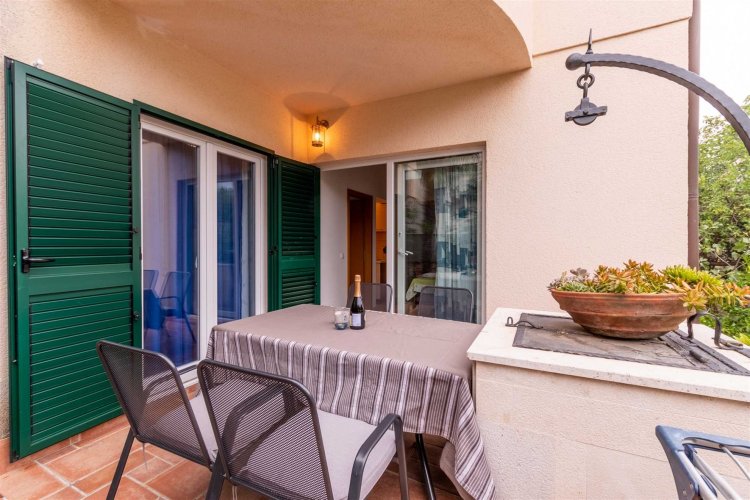 Zdena A4+1 no.2 (4003-ZMP-A2)