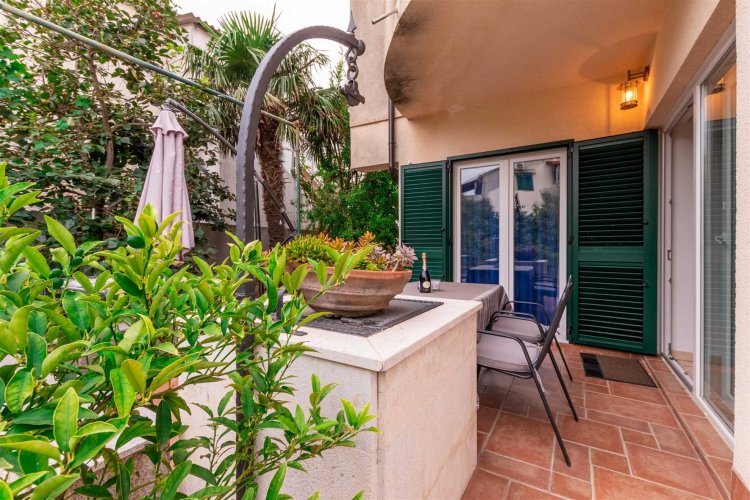 Zdena A4+1 no.2 (4003-ZMP-A2)