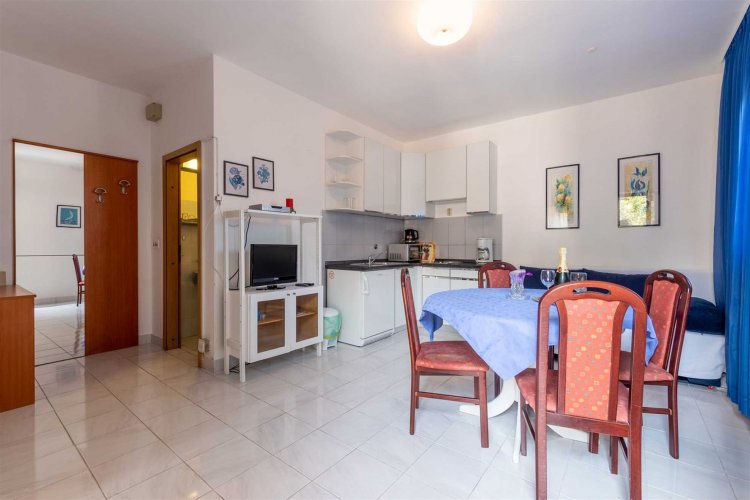 Zdena A2+2 bijeli no.1 (4003-ZMP-A1)