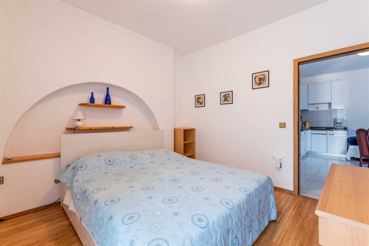 Zdena A2+2 bijeli no.1 (4003-ZMP-A1)