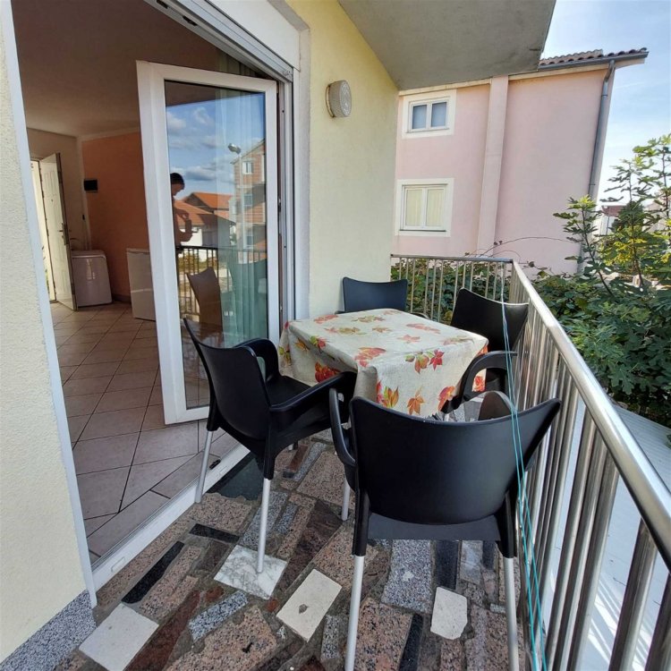 Popic A2+2 no.1 (1025-PVM-A1)