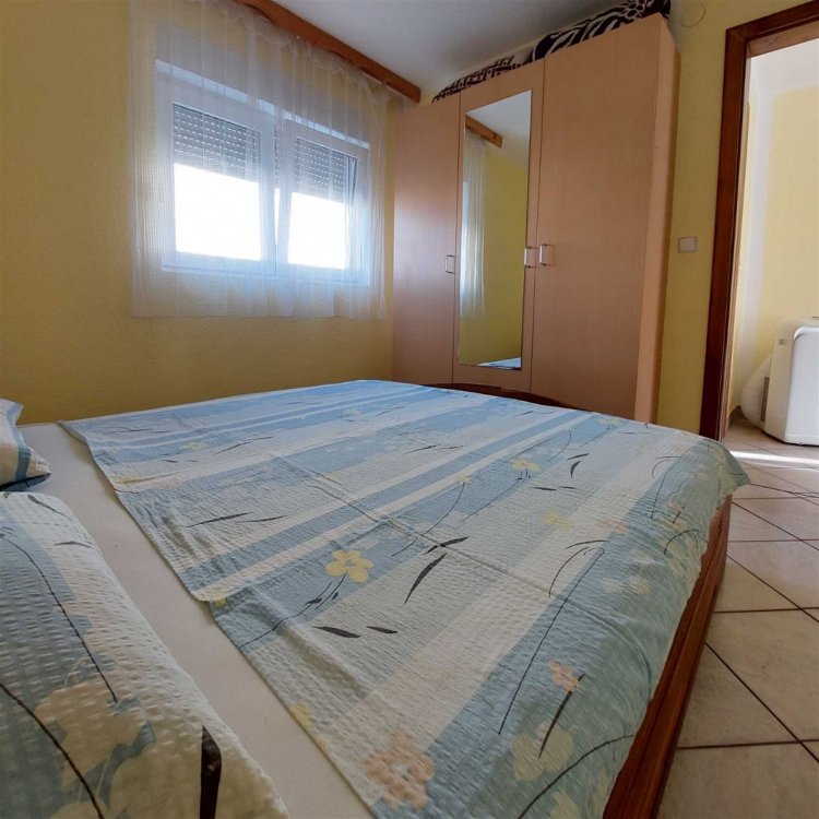 Popic A2+2 no.3 (1025-PVM-S3)