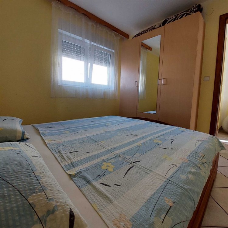 Popic A2+2 no.3 (1025-PVM-S3)