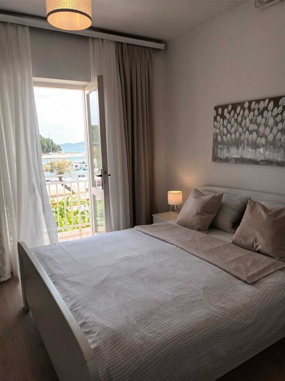 Skocic room riva no.2