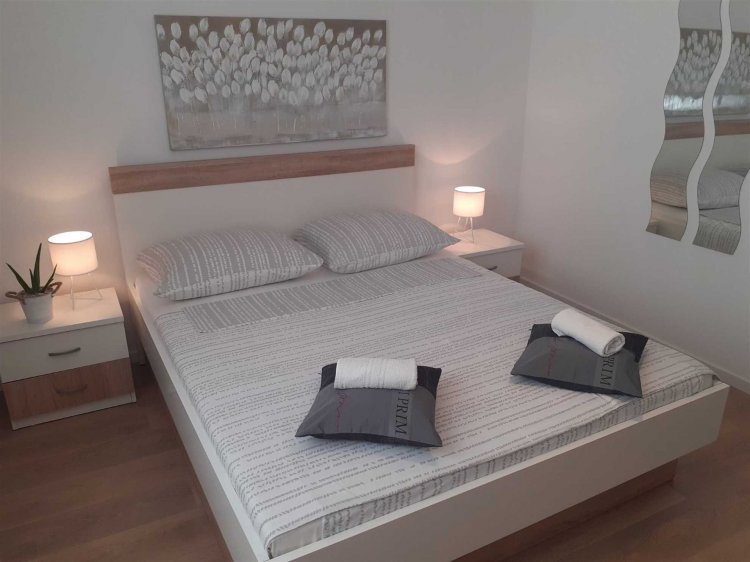 Skocic room riva no.3