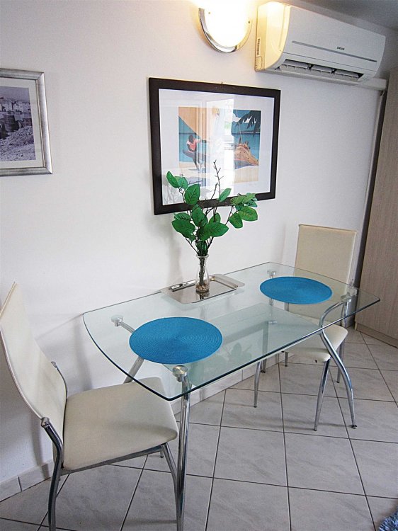 Jagoda studio 2+1 straga