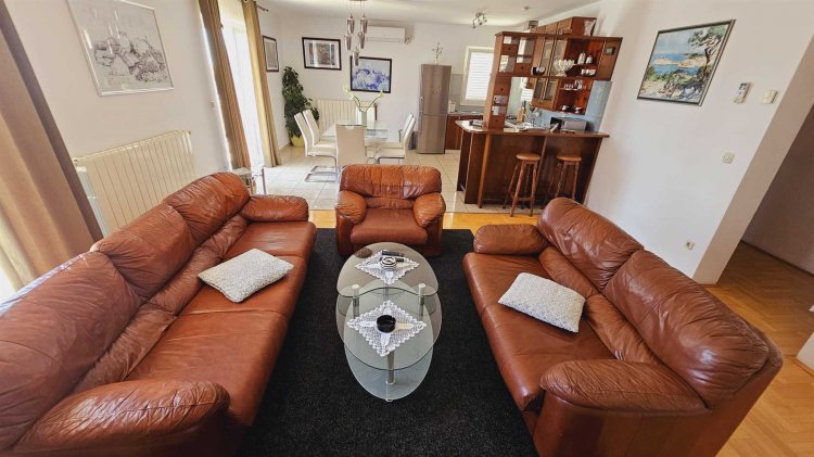 Jagoda apartmernt A6+1 1.kat