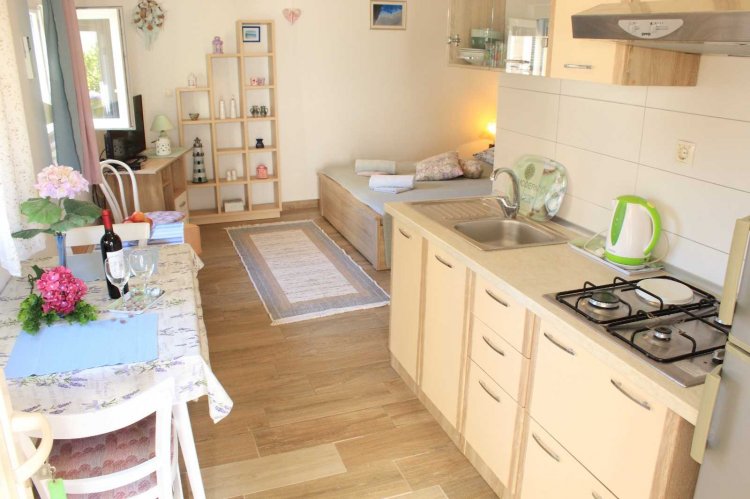 Apartment Garden house A2+1