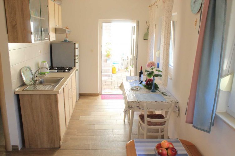 Apartment Garden house A2+1