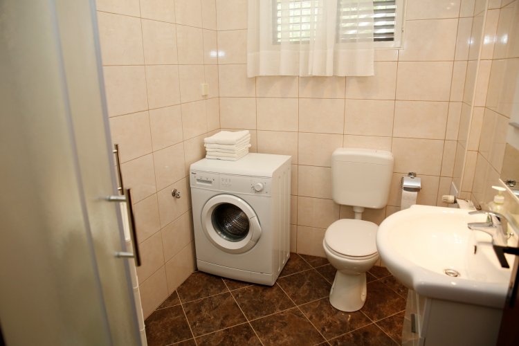 Apartment Arapov A4+1