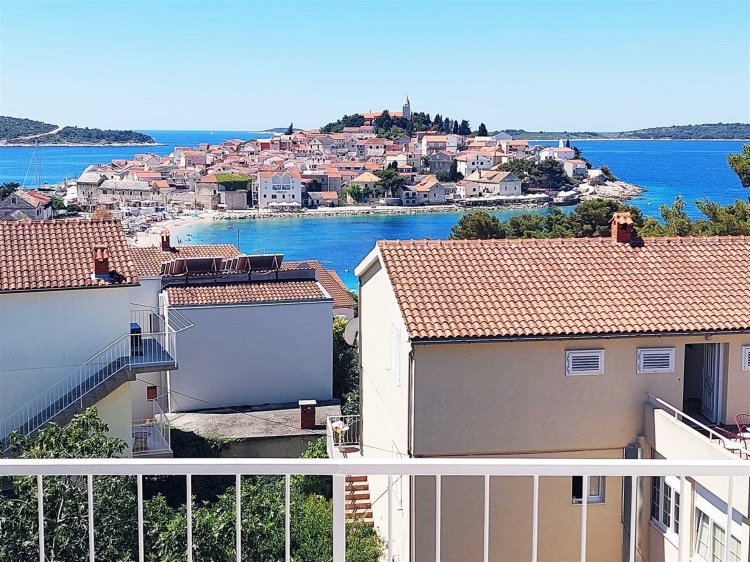 Maksim A2 studio no.9