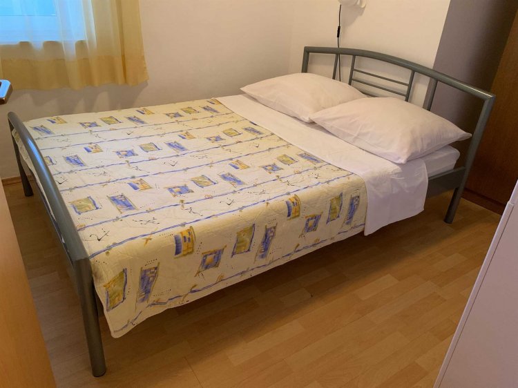 Jurin A6 priz (2027-ZPJ-A2)