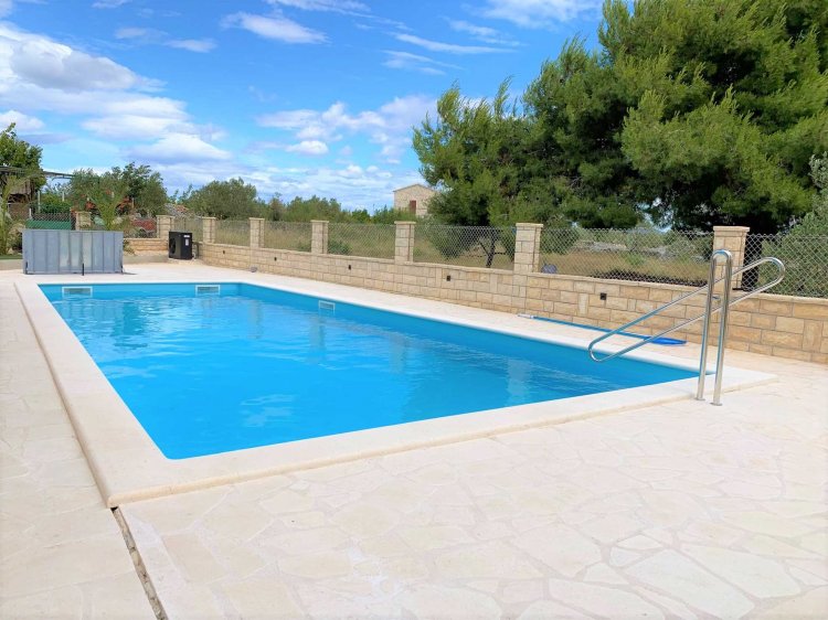 Pranjic A2 studio (1035-PVI-A4)