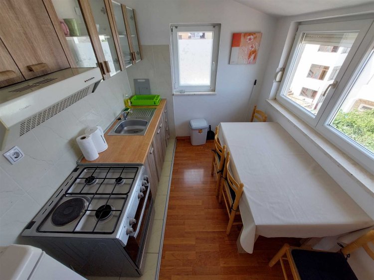 Apartment Jure A4+1 no.2 drugi kat