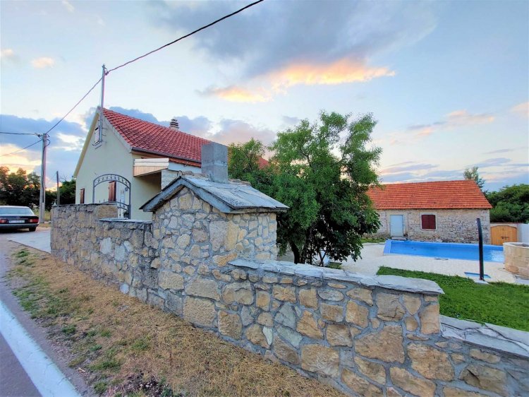 Holiday home Ana (1044-EDB)