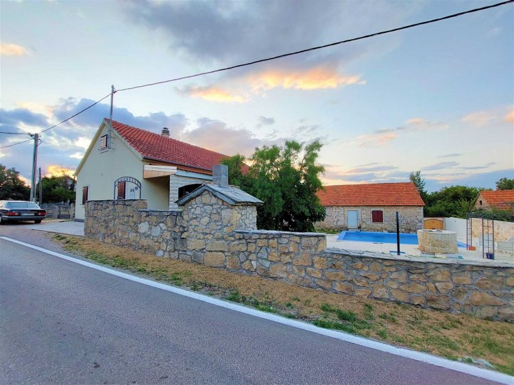 Holiday home Ana (1044-EDB)