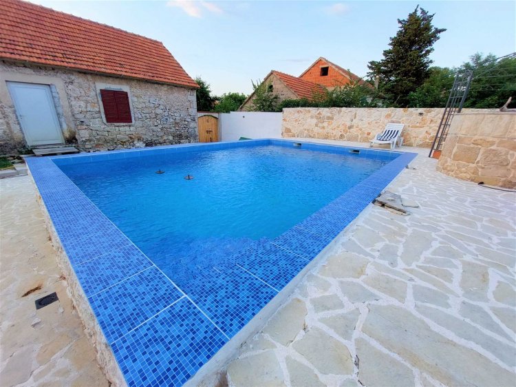 Holiday home Ana (1044-EDB)