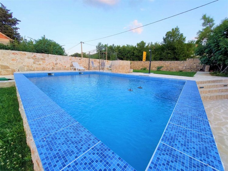 Holiday home Ana (1044-EDB)