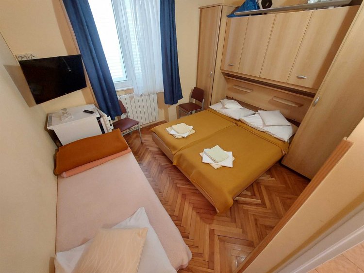 Hilda room no.1