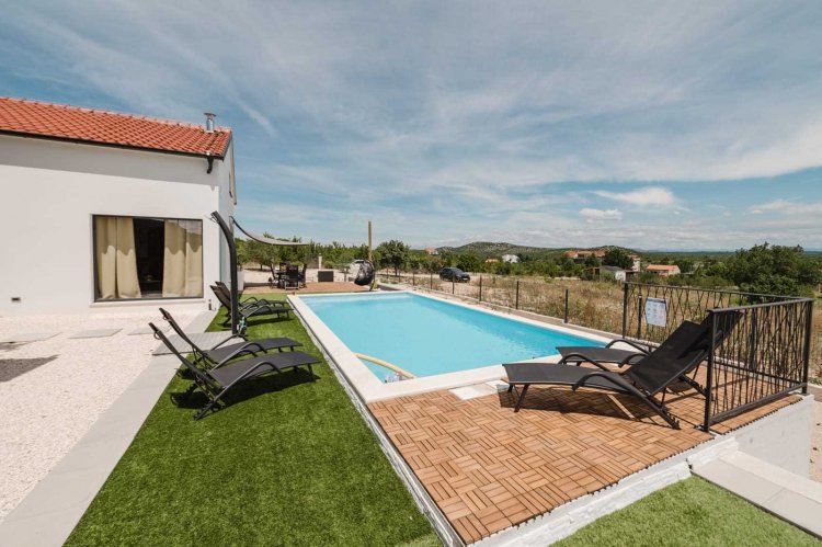 Holiday home Josipa The Rock