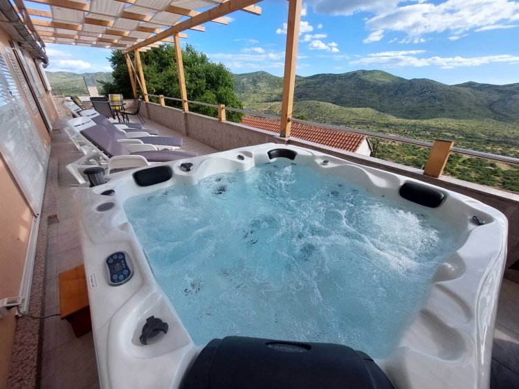 Konobe Holiday home - Sunset