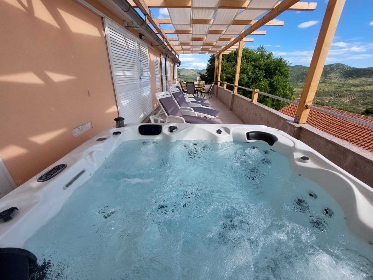 Konobe Holiday home - Sunset