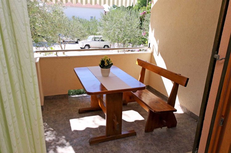 Apartment Mladena A2+2 no.1