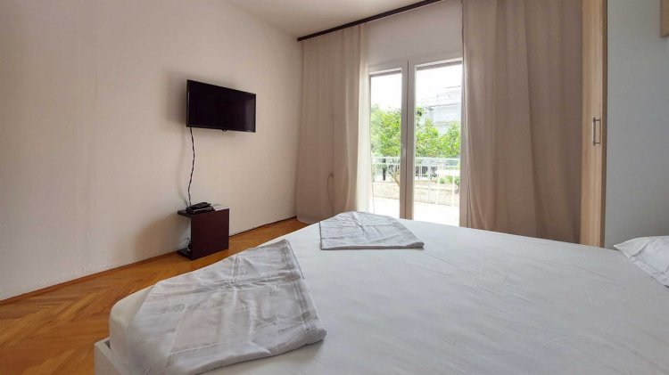 Apartment Loza 4+1 prizemlje no.1