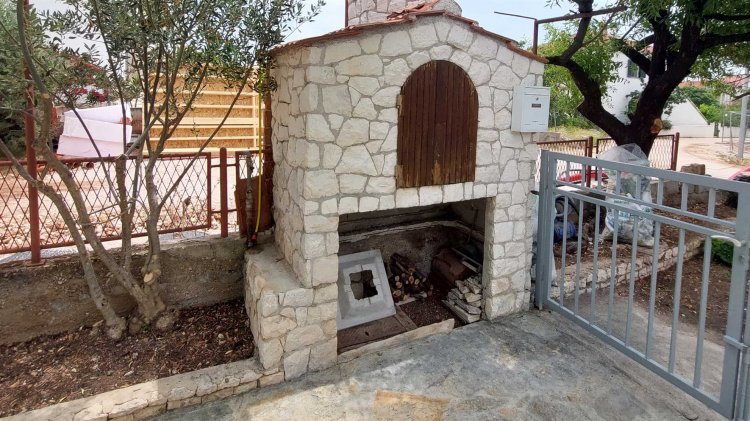 Apartment Loza 4+1 prizemlje no.1