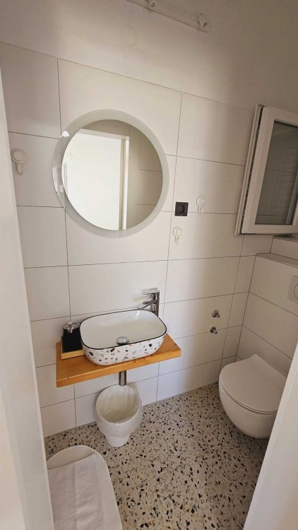 Vinko street view no.4