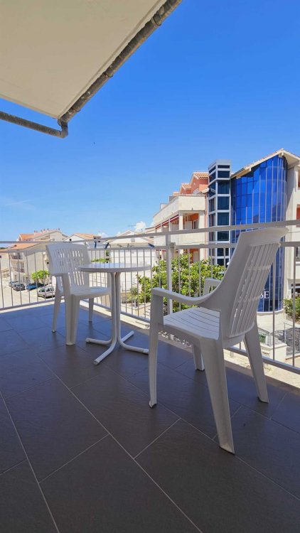 Vinko street view no.4