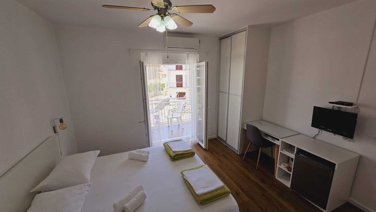 Vinko street view no.4