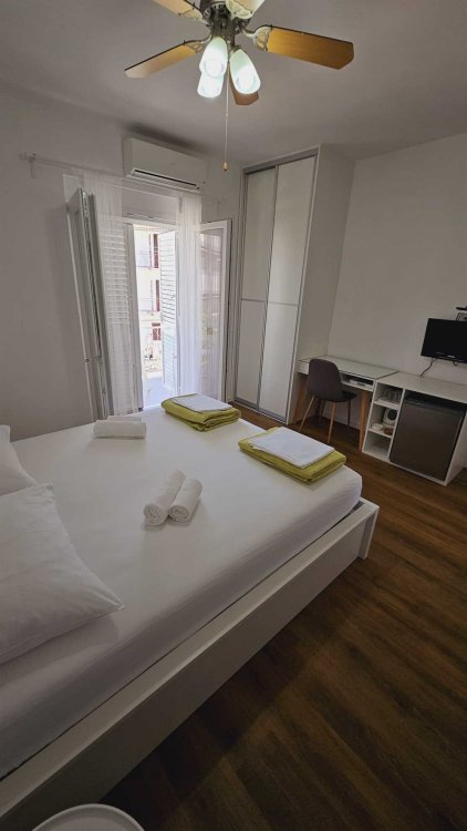 Vinko street view no.4