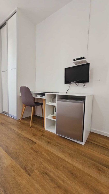 Vinko street view no.4