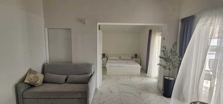 App Kraljevic A2+2 (A2S)