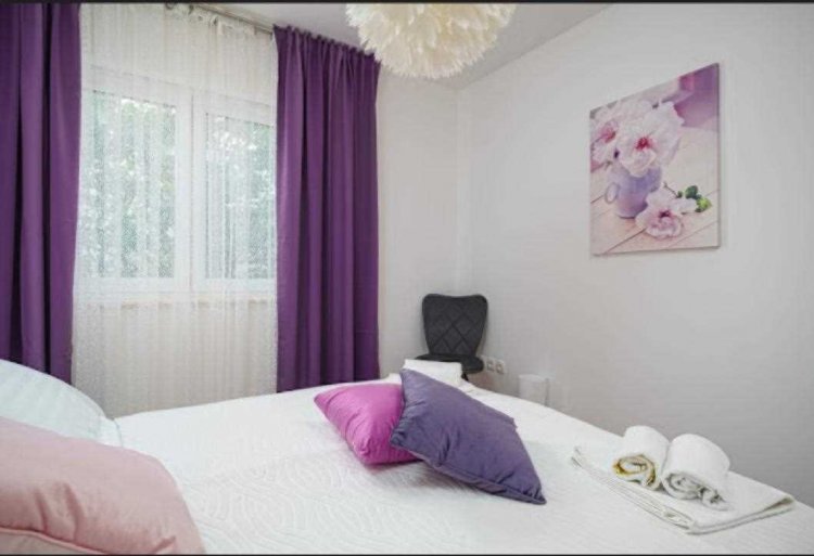 Apartment Relja A4+1 (1060)