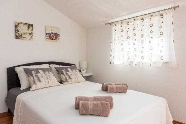 Apartment Beni studio A2 no.1