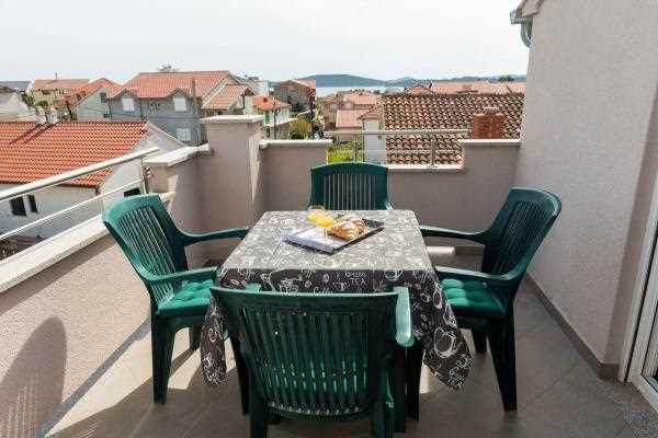 Apartment Beni A4+2 no.5