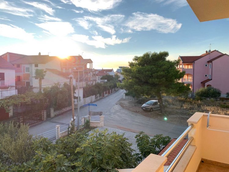 Baric app no.1 (1050-FVB)