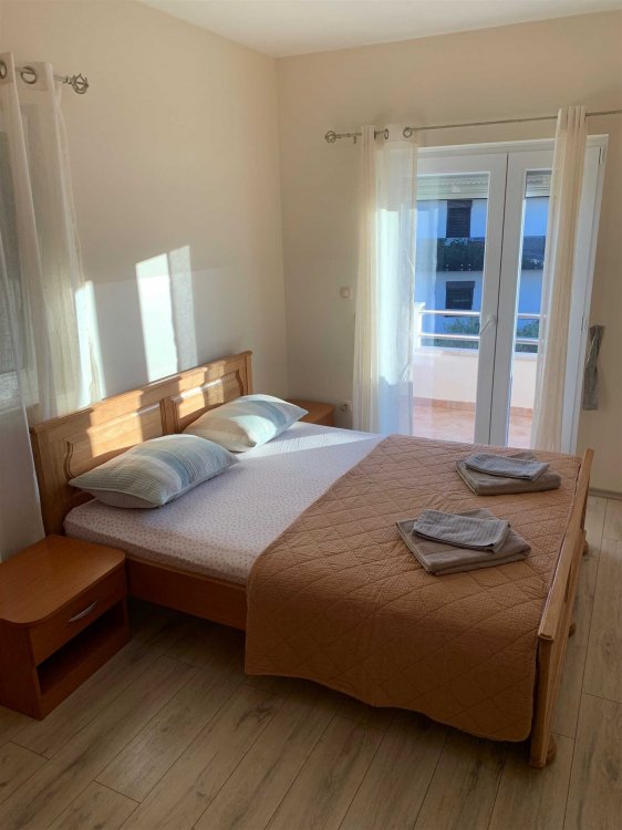 Baric app no.1 (1050-FVB)